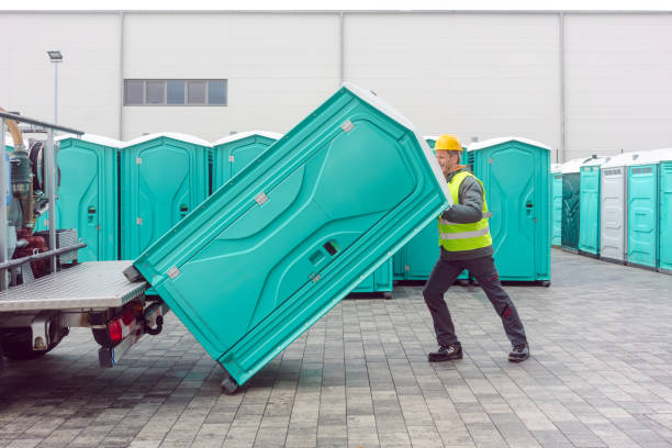 Best Portable restroom trailer rental  in Bushnell, IL